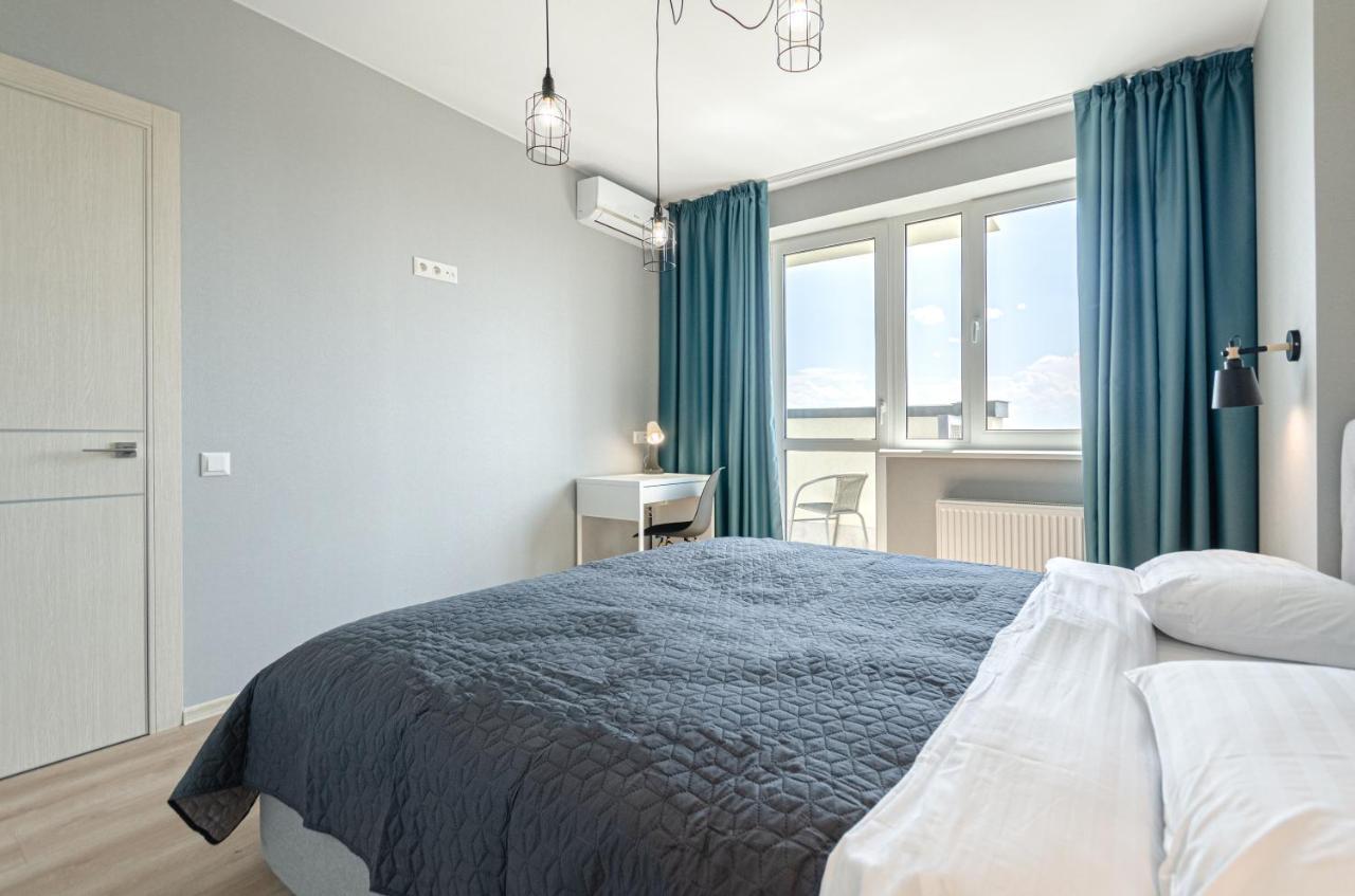Petrovdom 5-25 In Cozy Apartment In Residential Complex "Beresteiskyi" キエフ エクステリア 写真