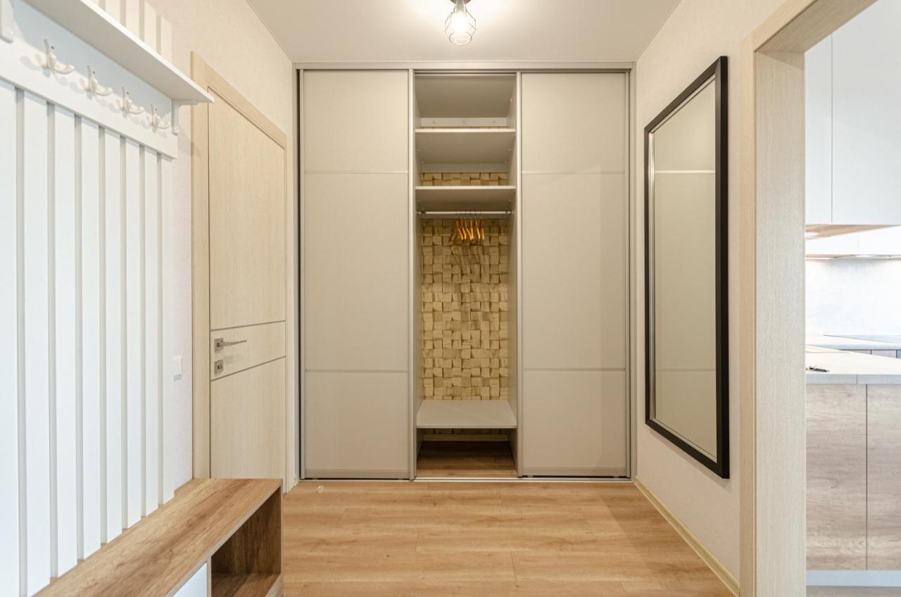 Petrovdom 5-25 In Cozy Apartment In Residential Complex "Beresteiskyi" キエフ エクステリア 写真