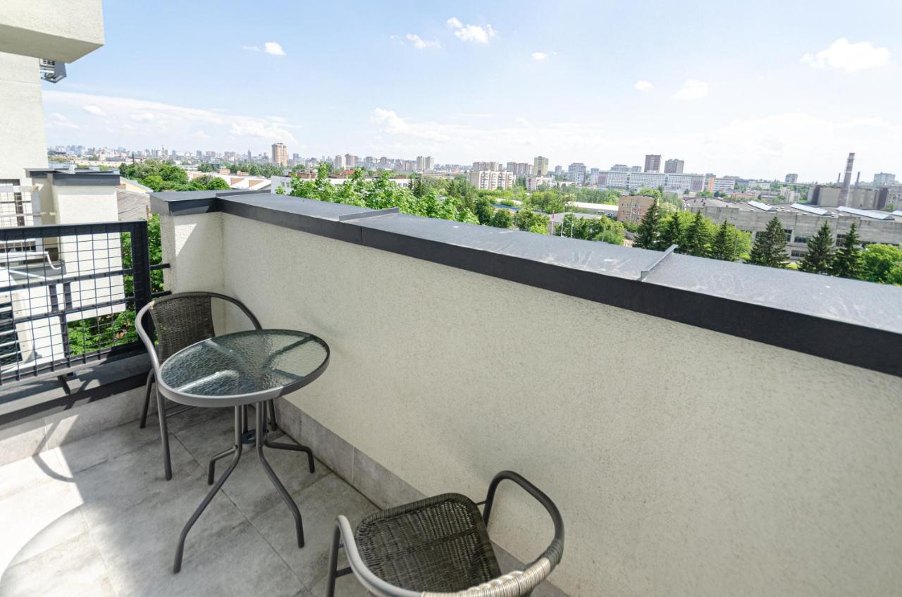 Petrovdom 5-25 In Cozy Apartment In Residential Complex "Beresteiskyi" キエフ エクステリア 写真